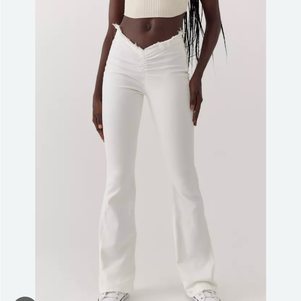 Ruched Dipped V Flare Pants in White